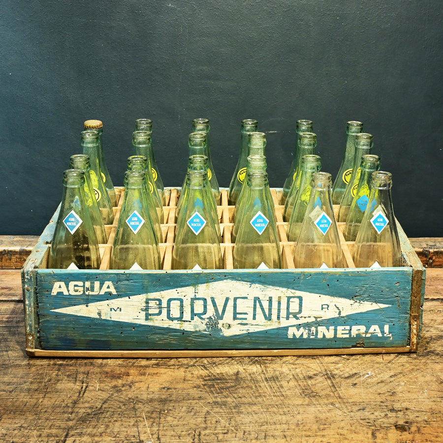 Jaba de botellas de agua mineral