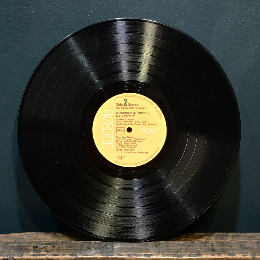 Long Play "A Portrait in Music" de Elvis Presley edición alemana de 1973