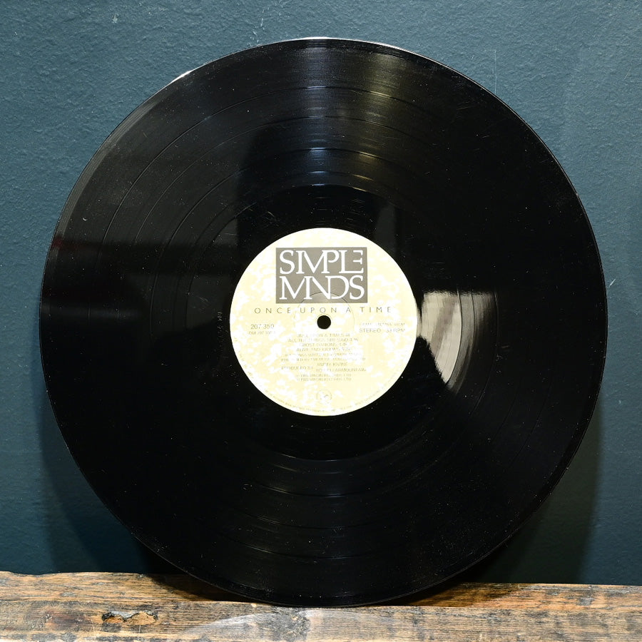 Long Play "Once Upon a Time" de Simple Minds edición alemana de 1985