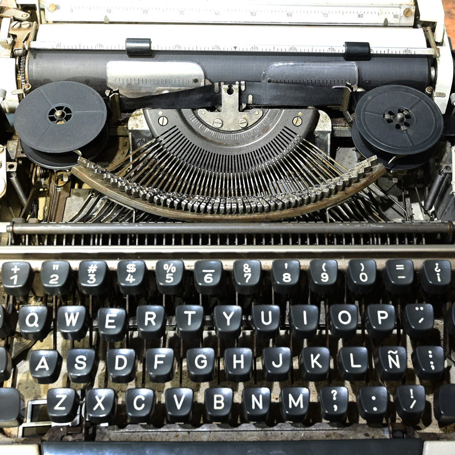 Máquina de escribir Olympia Traveller