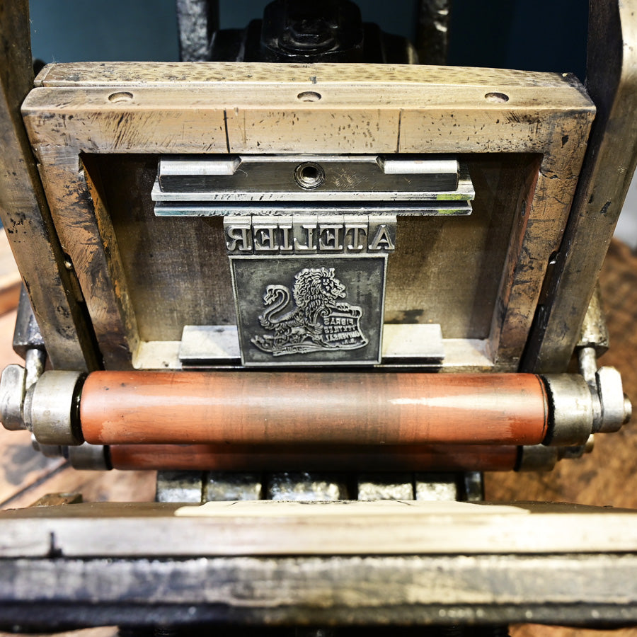 Maquina de impresión letterpress