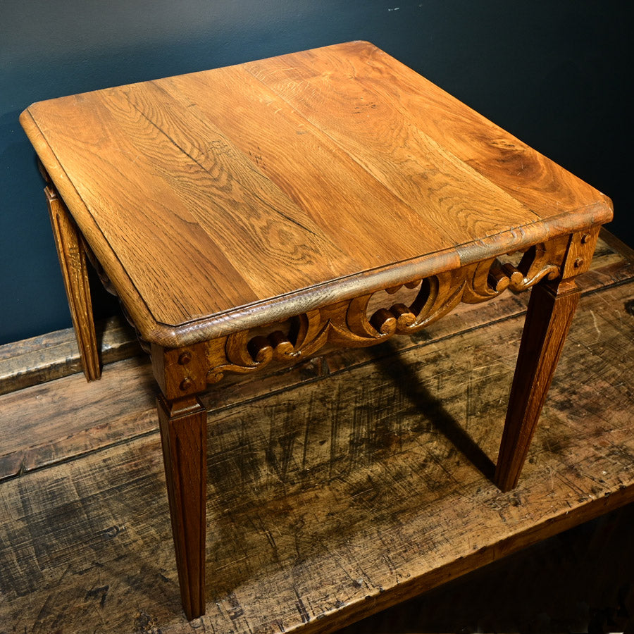 Mesa lateral encina tallada