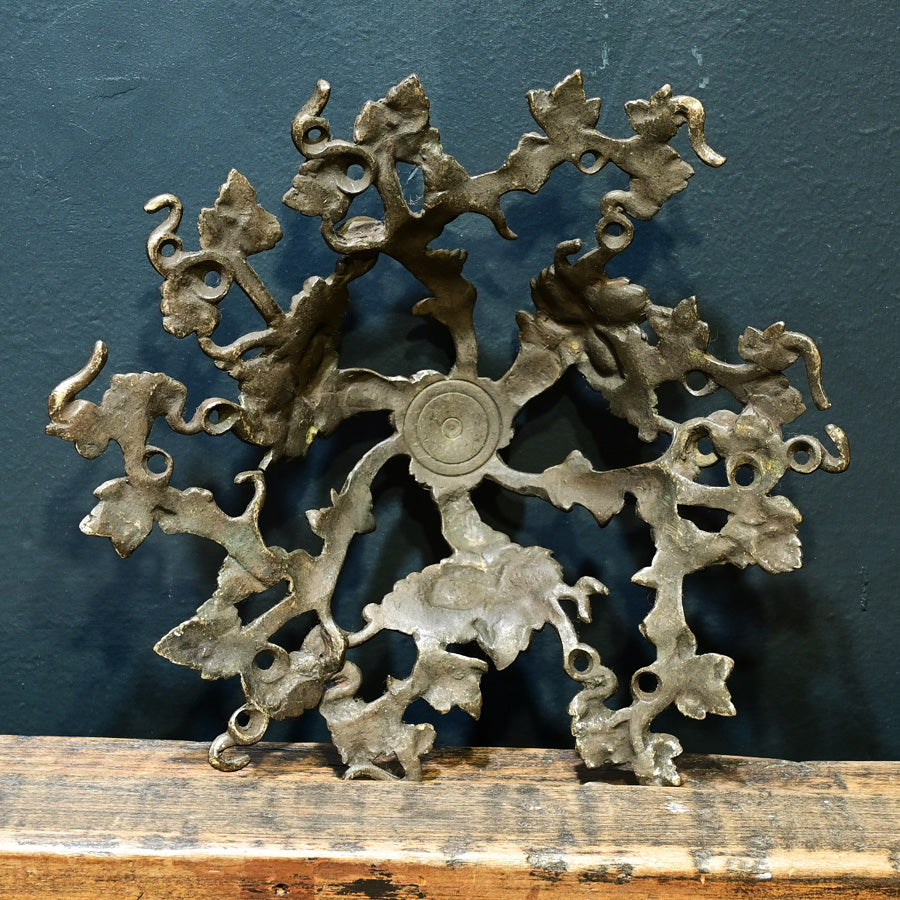 Roseta de fierro fundido