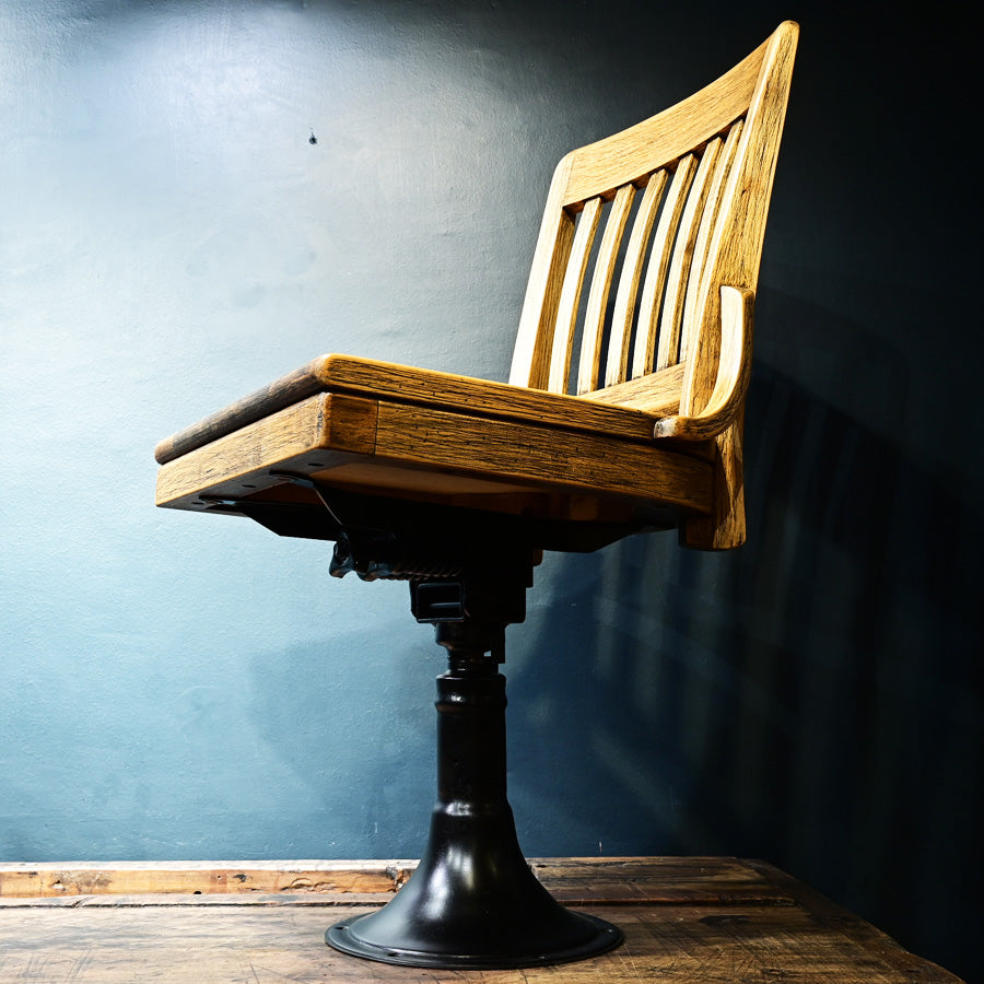 Sillón giratorio W.H. Gunlocke