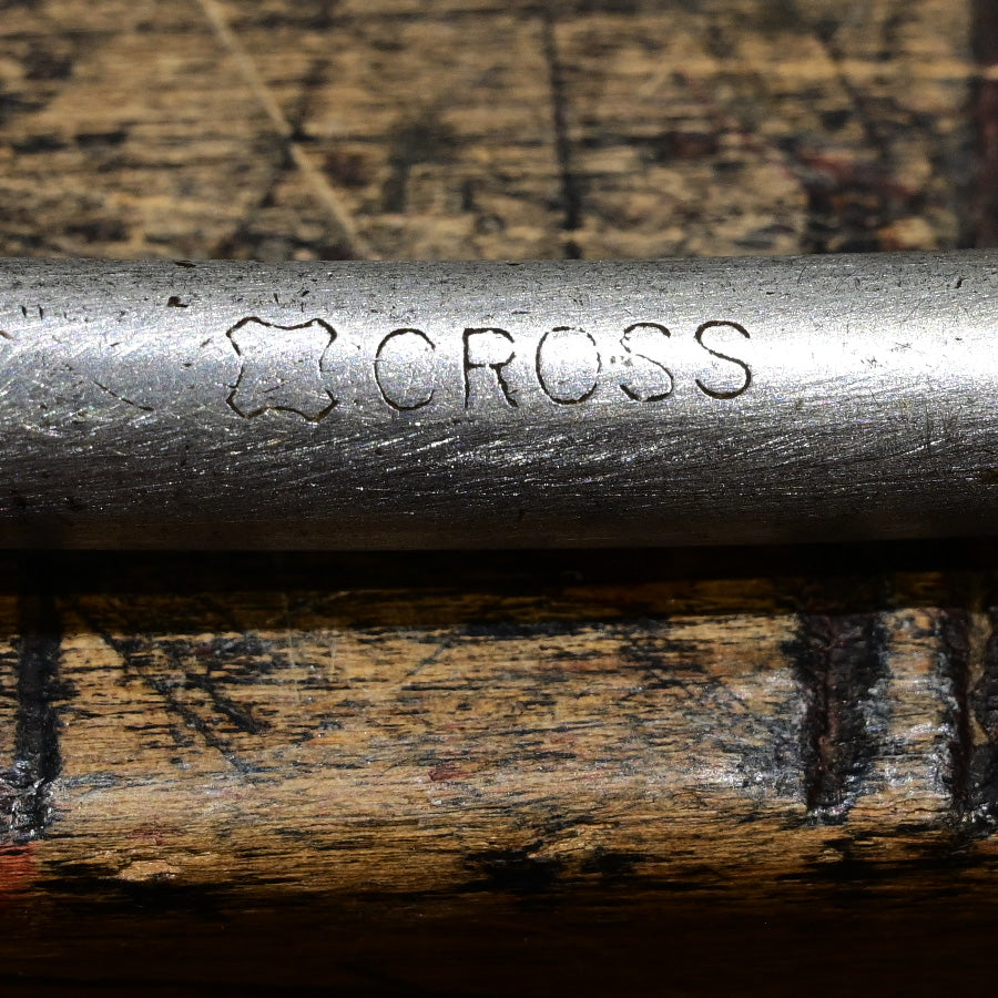 Taladro berbiquí Cross Made in Japan