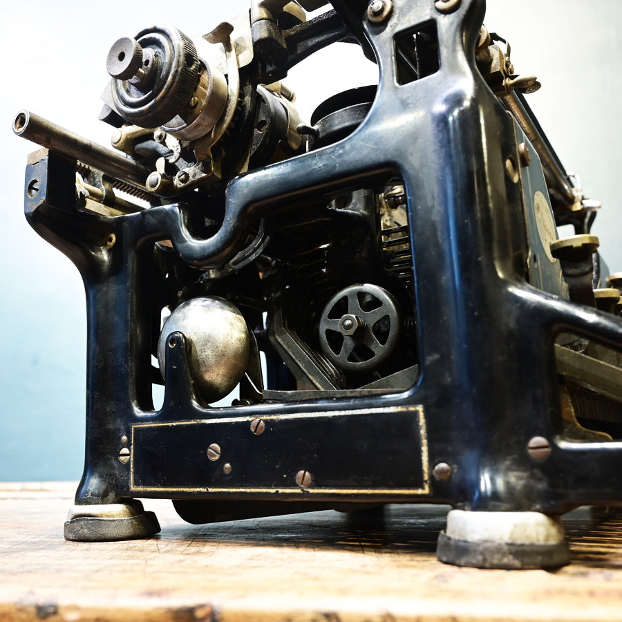 Máquina de escribir Underwood No. 5