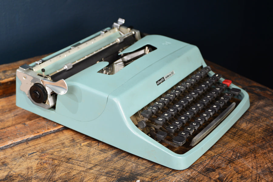 QZERTY Máquina de escribir olivetti lettera 32, Máquina de