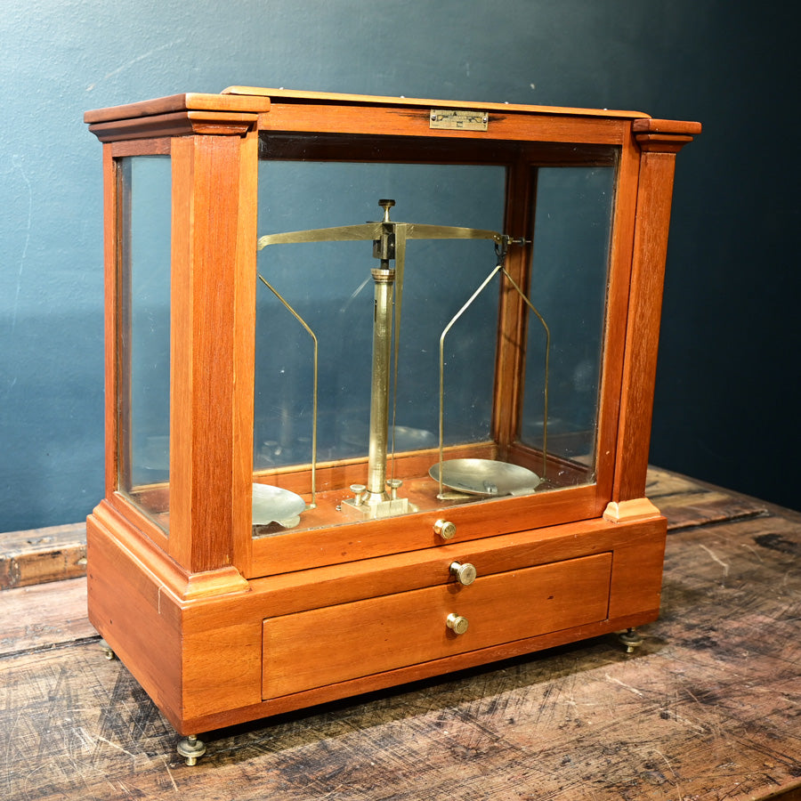 Balanza de precisión Henry Troemner