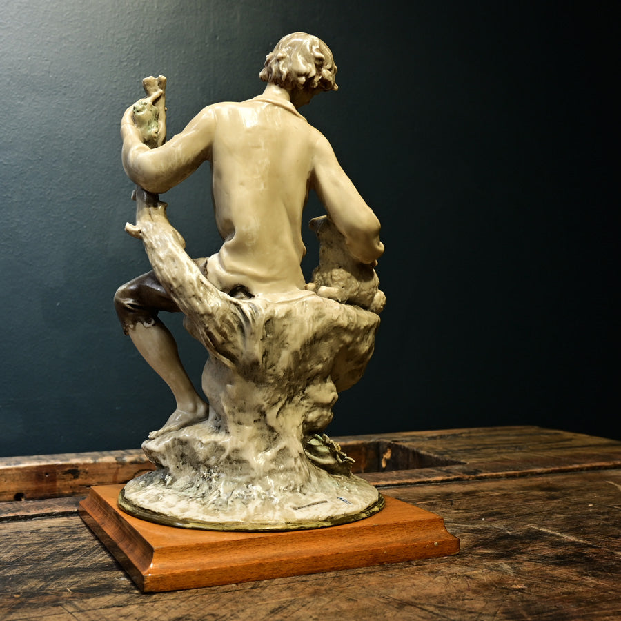 Figura de pastor con oveja de Giuseppe Armani