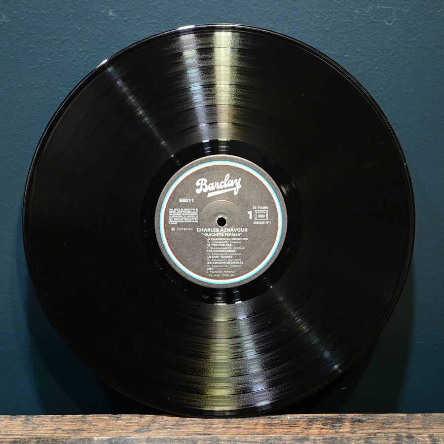 Long Play "Guichets Fermés" de Charles Aznavour