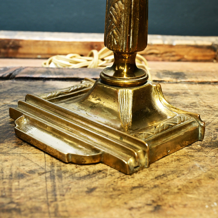 Lámpara de escritorio en bronce