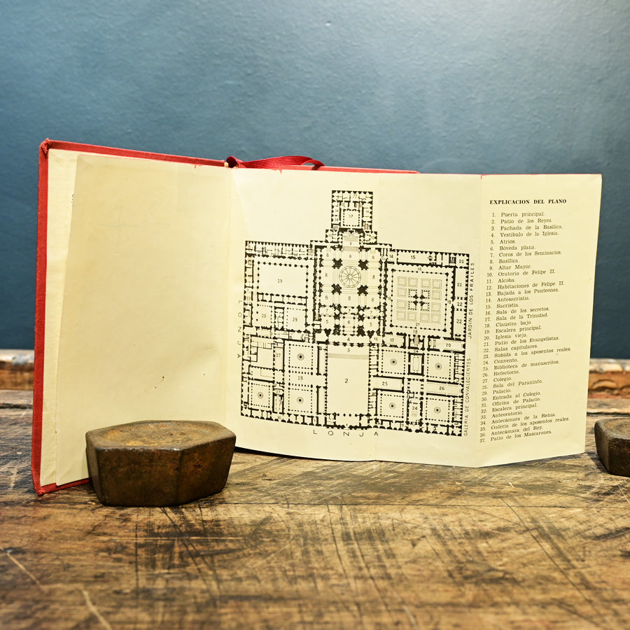 Libro Nueva Guía de El Escorial 1952