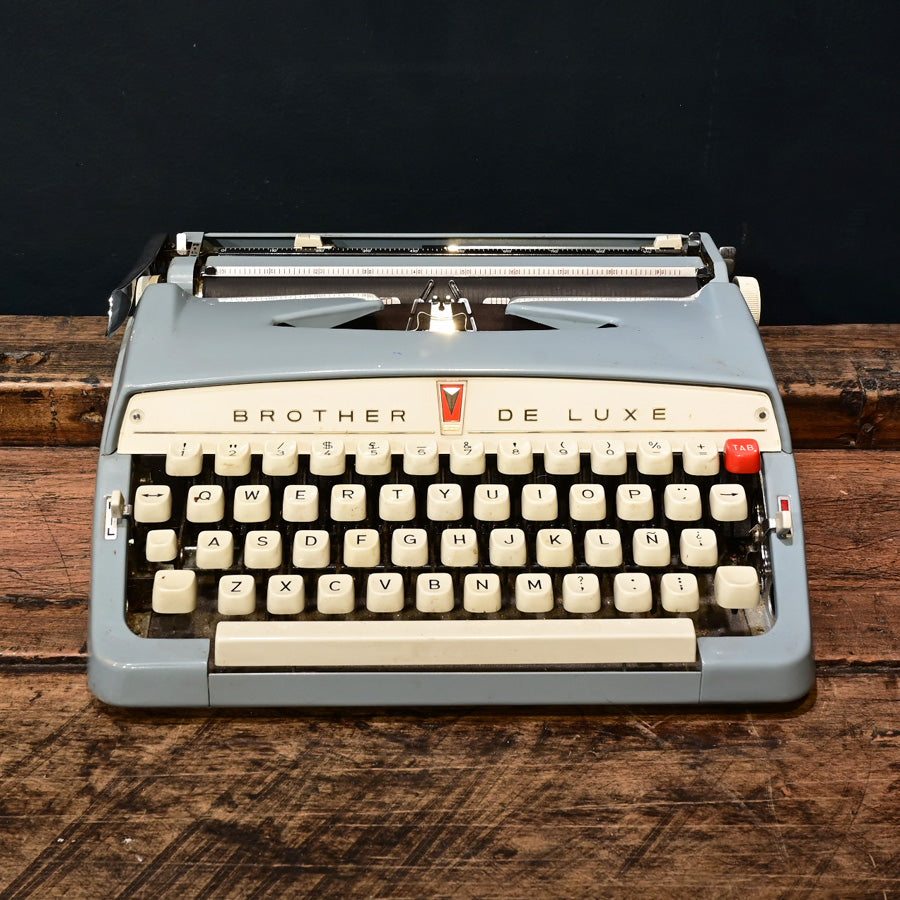 Máquina de escribir Brother De Luxe