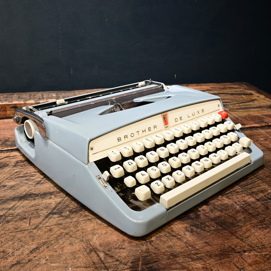 Máquina de escribir Brother De Luxe
