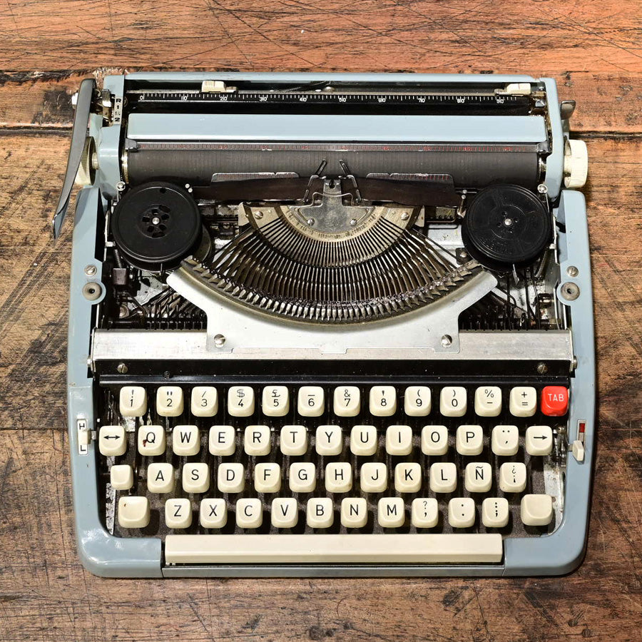 Máquina de escribir Brother De Luxe