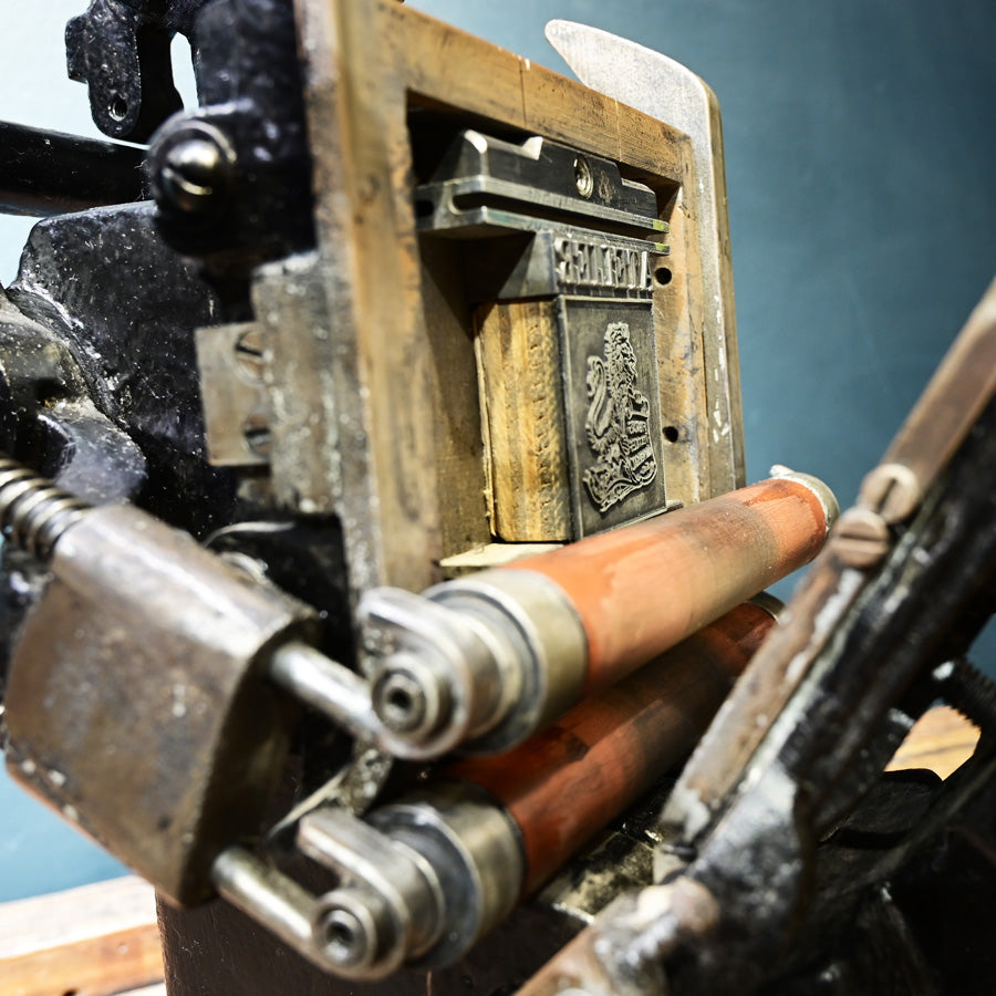 Maquina de impresión letterpress